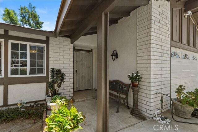 Foto del edificio - 8557 Saddle Creek Dr