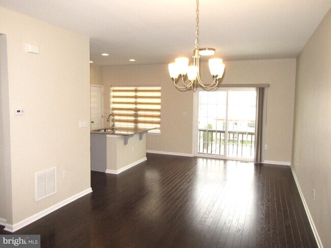 Foto del edificio - 123 Jenny Dr