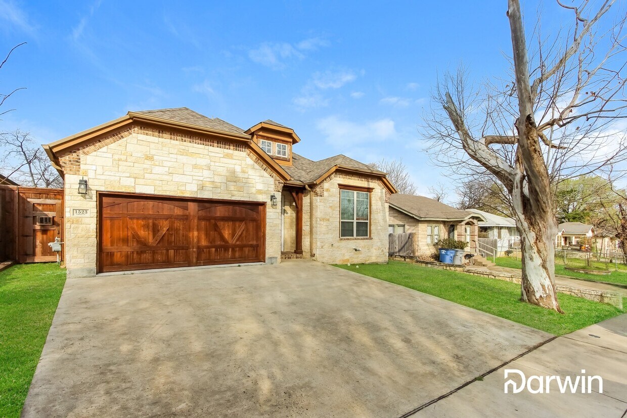 Primary Photo - 1523 Carson Street, Dallas, TX 75216