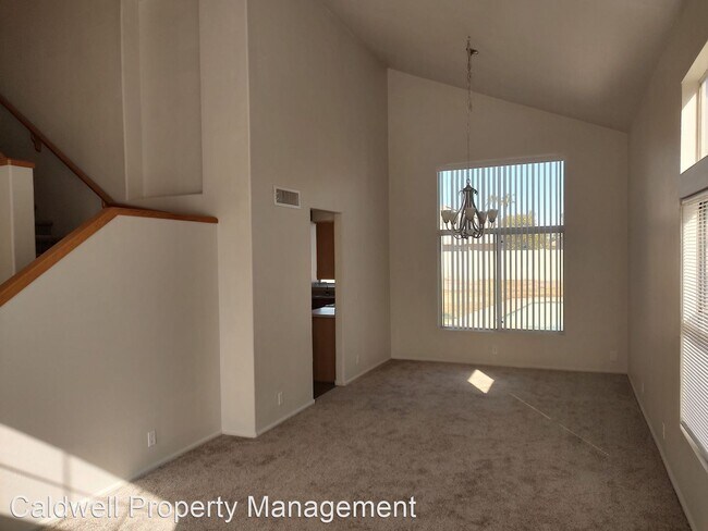 Building Photo - 3 br, 3 bath House - 6570 W. Linda Court
