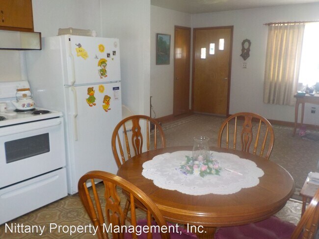 Building Photo - 2 br, 1 bath House - 274 E. College Avenue