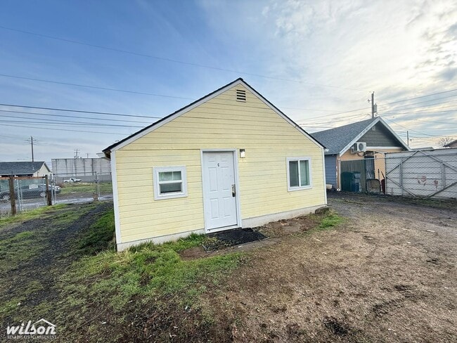 Building Photo - 311 N 4th Ave