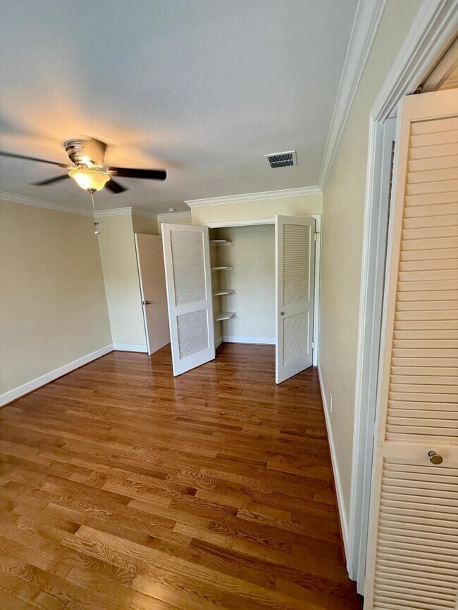 Foto del edificio - 201 Vanderpool Ln