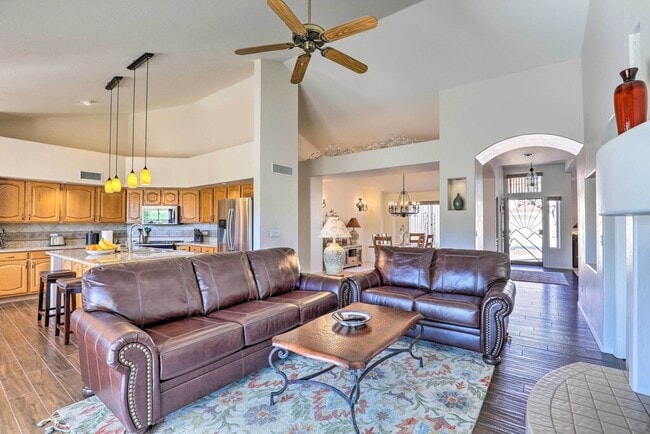 Foto del edificio - 10800 N Eagle Eye Pl
