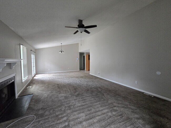 Building Photo - 6338 Rhemish Dr