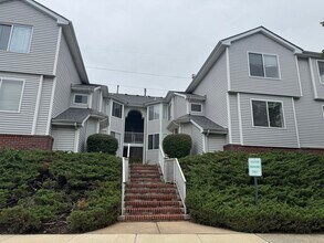 Building Photo - 806 Jesse Way