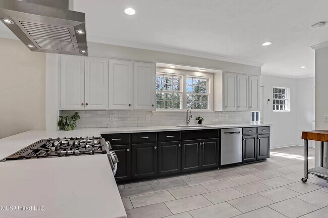 Foto del edificio - 2123 Southwood Rd