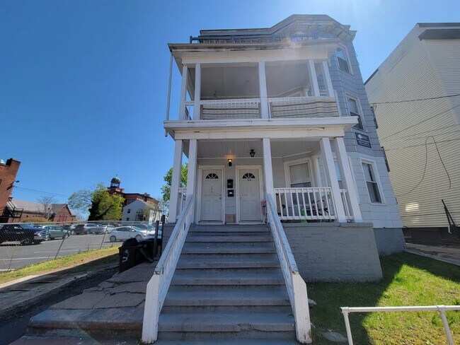 Foto del edificio - 124 Minor St