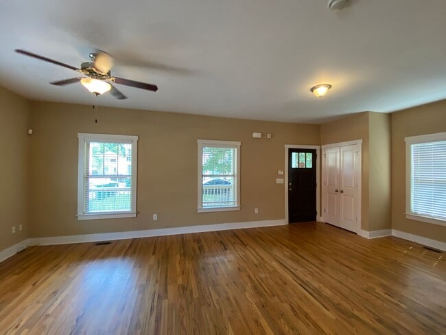 Building Photo - PRE-LEASING FOR AUGUST 2026!