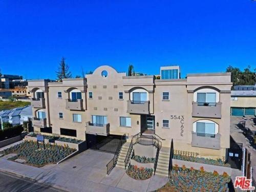 Foto del edificio - 5543 Case Ave