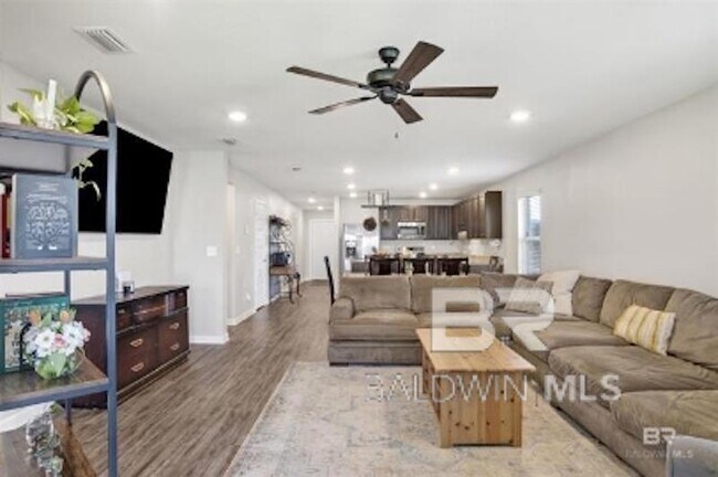 Foto del edificio - 1283 Fairlawn Dr