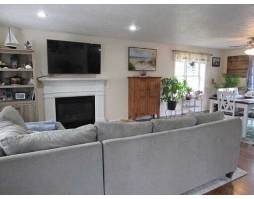 Building Photo - 6 Webquish Ln