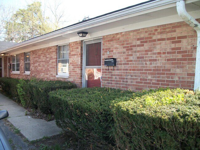 Foto del edificio - 4103 Crest Dr
