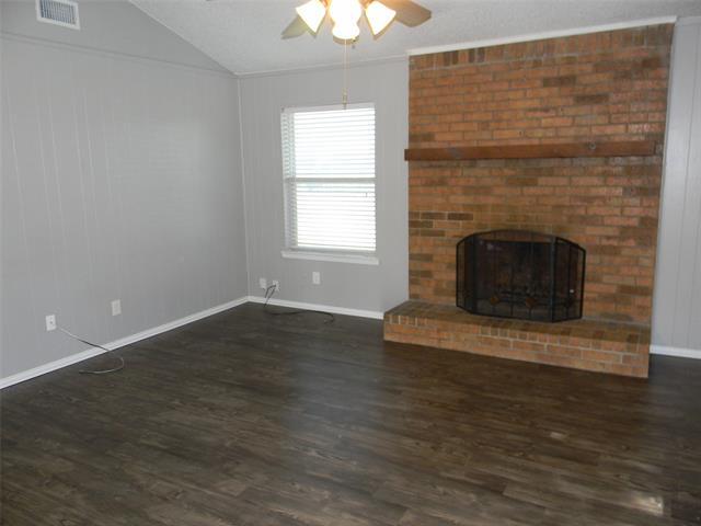 Foto del edificio - 7024 Crosstimbers Ln