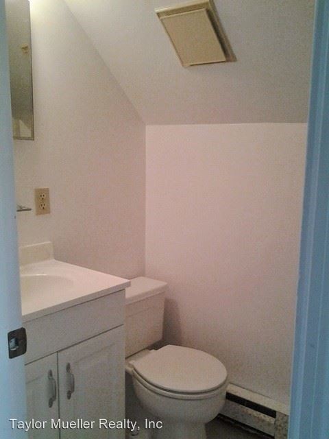 Building Photo - 3 br, 2 bath House - 141 Webb St.