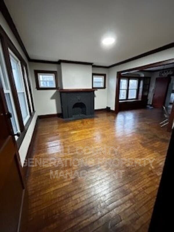 Foto del edificio - 4086 E 138th St
