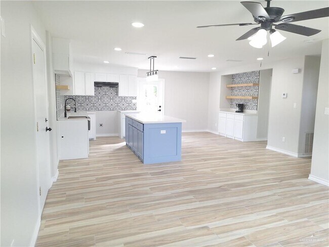 Building Photo - 2501 Whitewing Ave