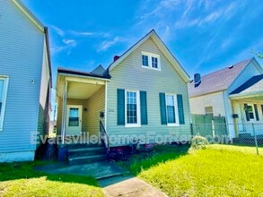 Building Photo - 2102 W Delaware St