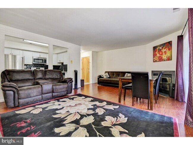 Building Photo - 107 Delamere Dr