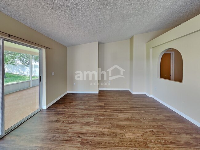 Building Photo - 1789 Sawgrass Dr