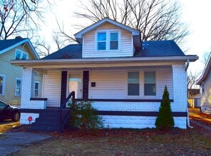 Building Photo - 1108 Central Ave