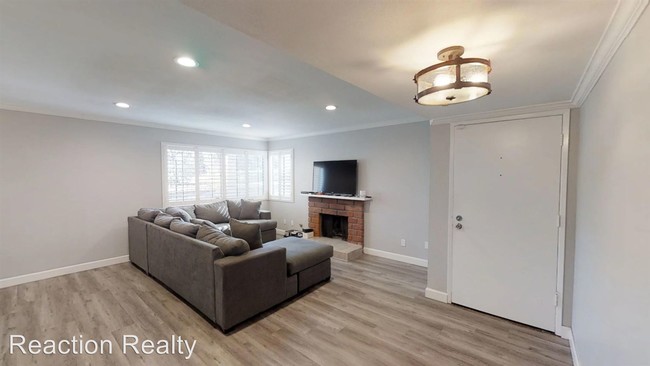 Foto del edificio - 3138 Little Mountain Dr