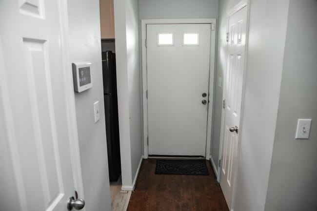 Foto del edificio - 4320 Bona Ct