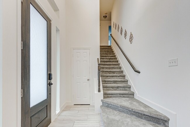 Building Photo - 14510 Sanour Dr