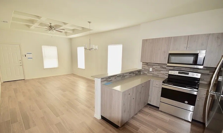 Foto principal - 4000 Hawthorne Ave
