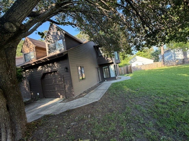 Foto del edificio - 8640 Roanoke Dr