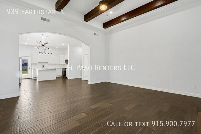 Building Photo - 939 Earthstar Pl