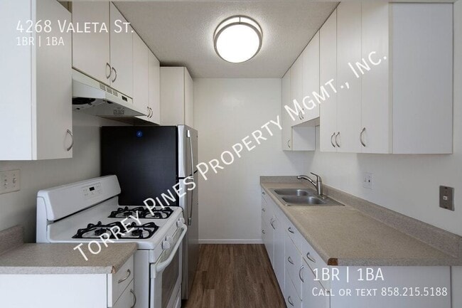 Building Photo - 4268 Valeta St