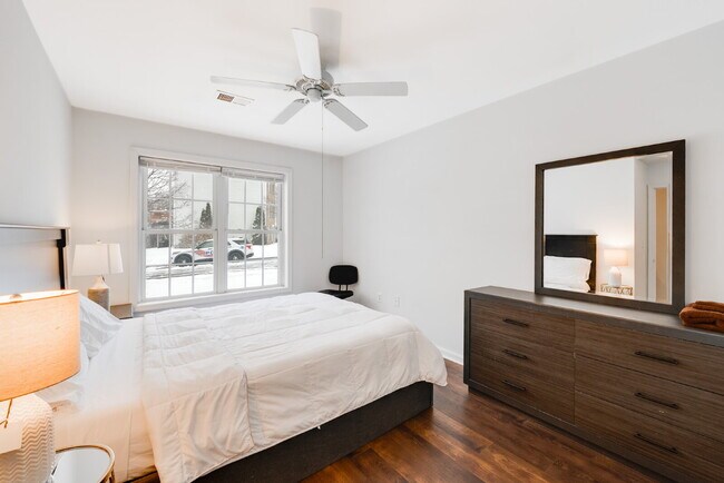 Foto del edificio - *Fully Furnished Option Available***Nestle...