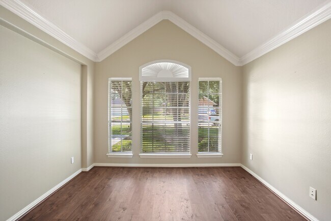 Foto del edificio - 8305 Spinnaker Bay Ln