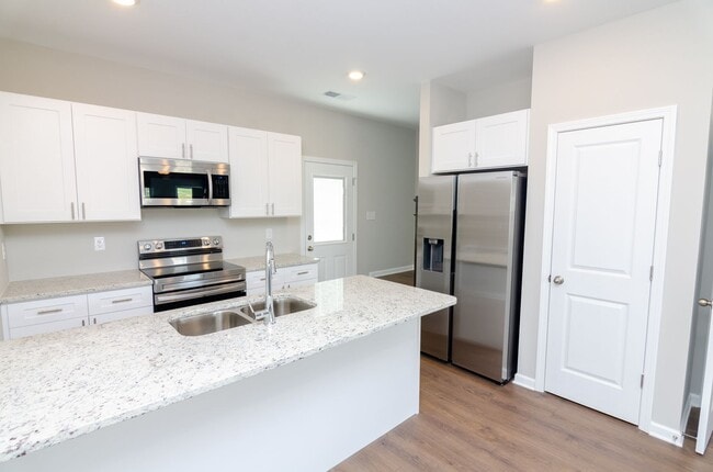 Building Photo - North Columbia Rental