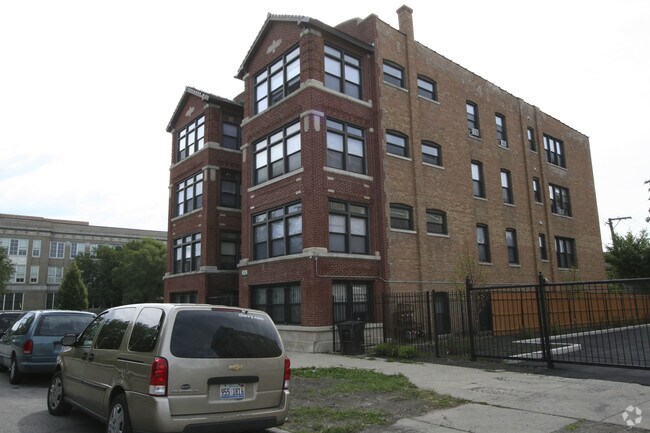 Building Photo - 3745 W Douglas Blvd