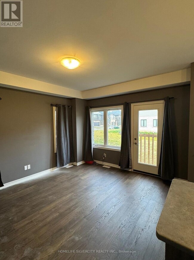 Building Photo - 25 McLaughlin St