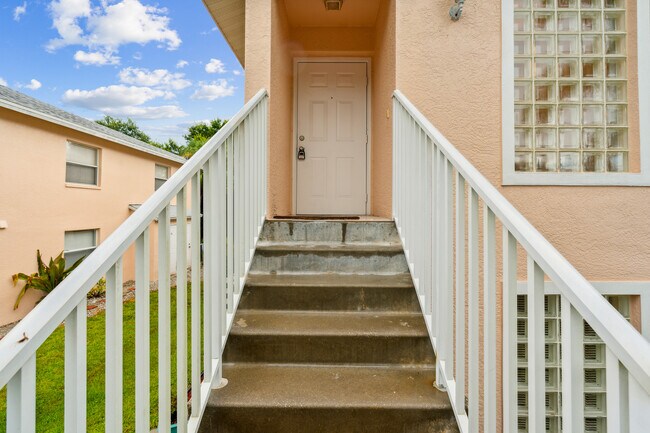 Foto del edificio - 26693 Little John Ct