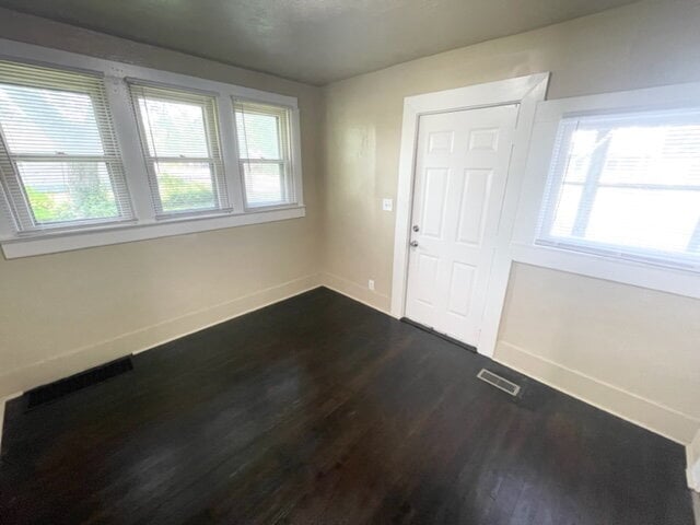 Photo - 4 Bedroom conveniently located in the popular Irvington neighborhood Apartment