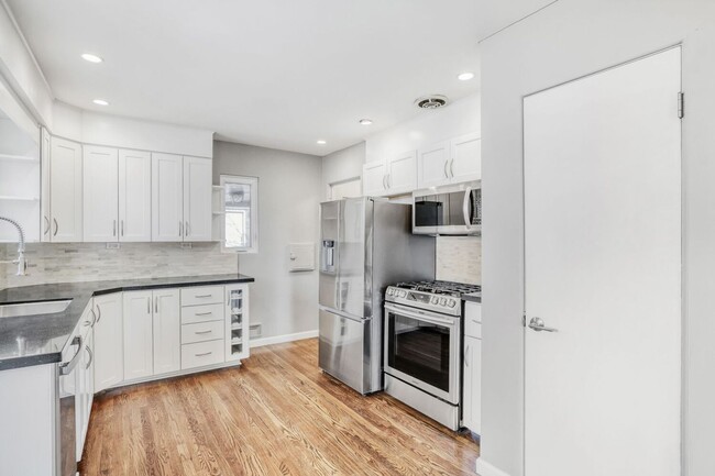 Building Photo - Beautifully Updated West Highland Home Near Sloan’s Lake