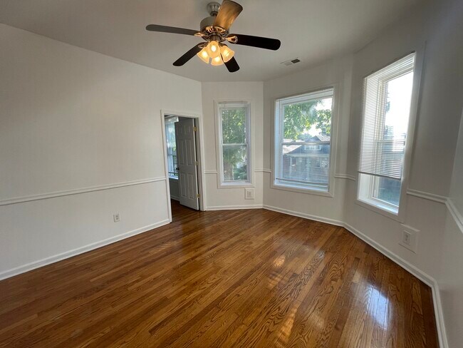 Building Photo - 7528 S Peoria St