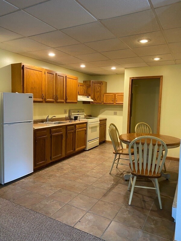 Foto del edificio - 1602 Heart Lake Rd