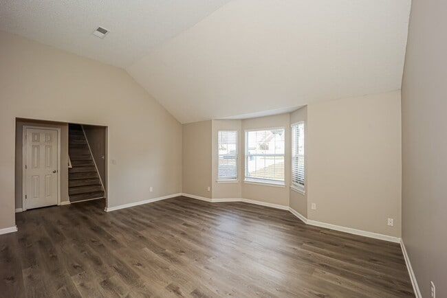 Building Photo - 426 Pecan Wood Cir