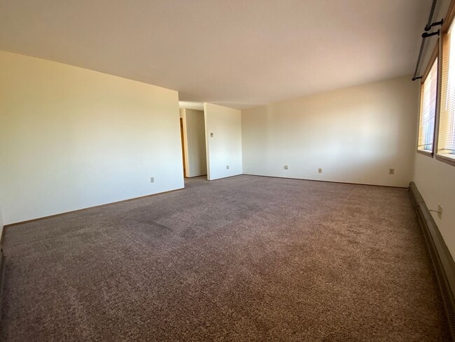 Building Photo - 2 Bedroom | 1 Bathroom Home in The Dalles, OR