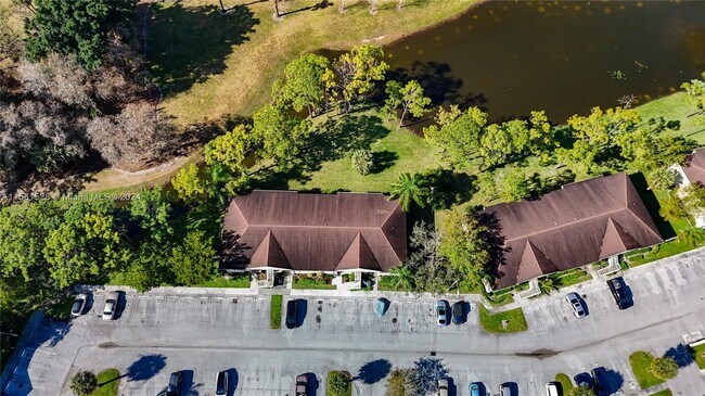 Building Photo - 1803 Palm Beach Trace Dr