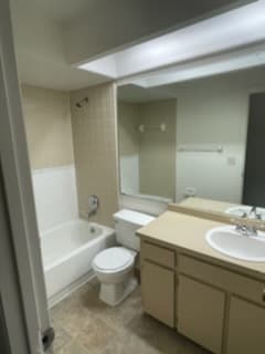 Building Photo - 9901 Peddlers Way