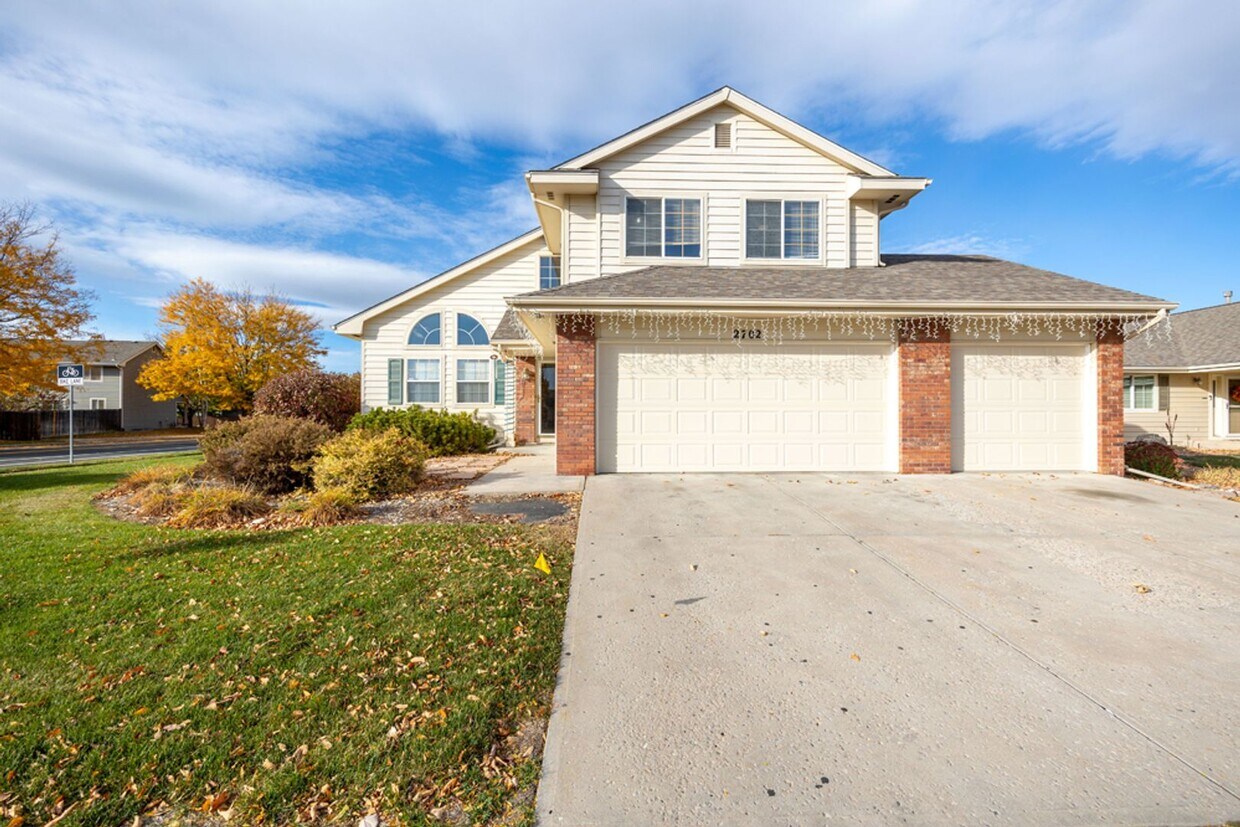 Foto principal - 3 bed, 2.5 bath Home in English Ranch Neig...