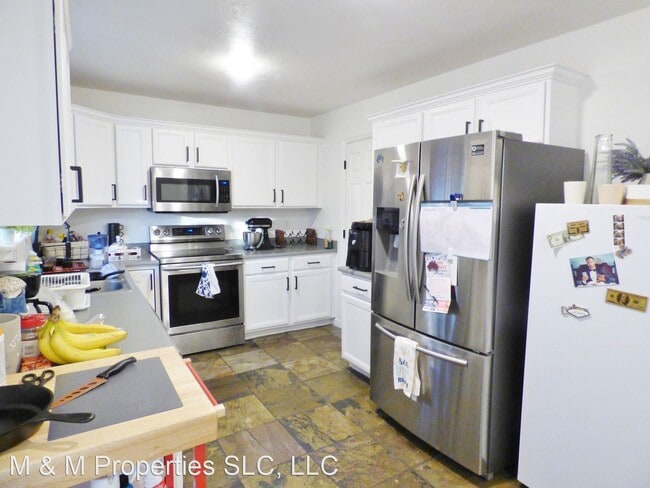 Building Photo - 3 br, 2.5 bath House - 4142 S Davencrest Ln