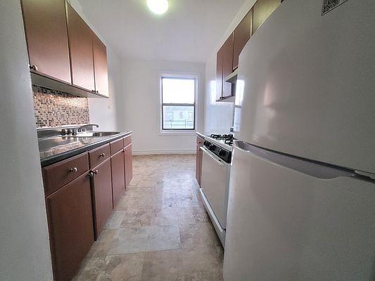 Foto principal - 1 bedroom in BRONX NY 10462