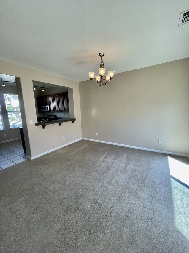 Foto del edificio - 4350 Mt Kisco Way